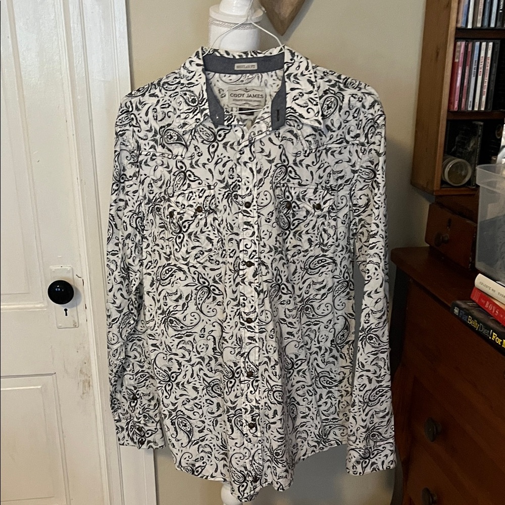 Cody James Men's Black & White Paisley Button-Down Shirt